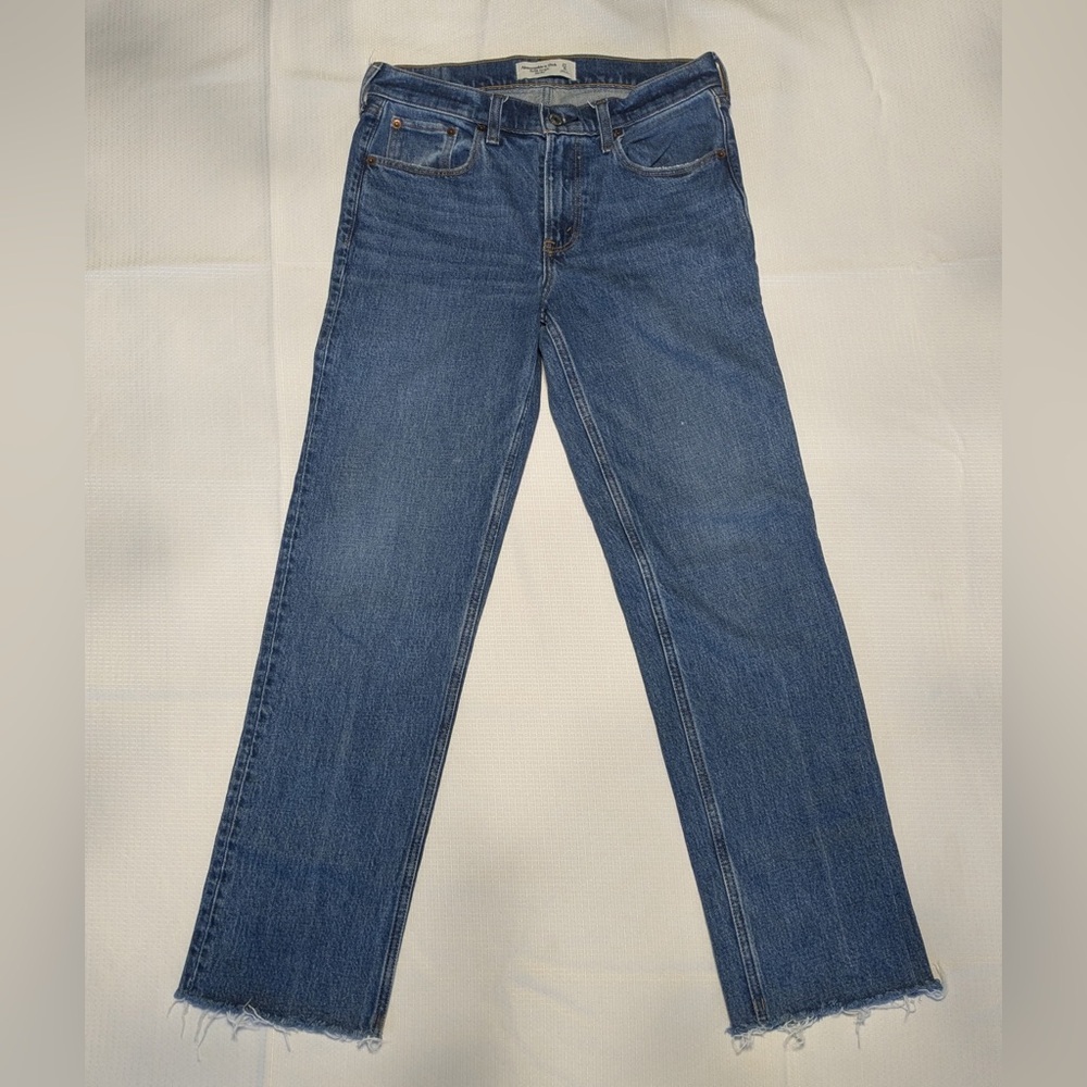 Abercrombie & Fitch 90s straight Mid Rise size 4